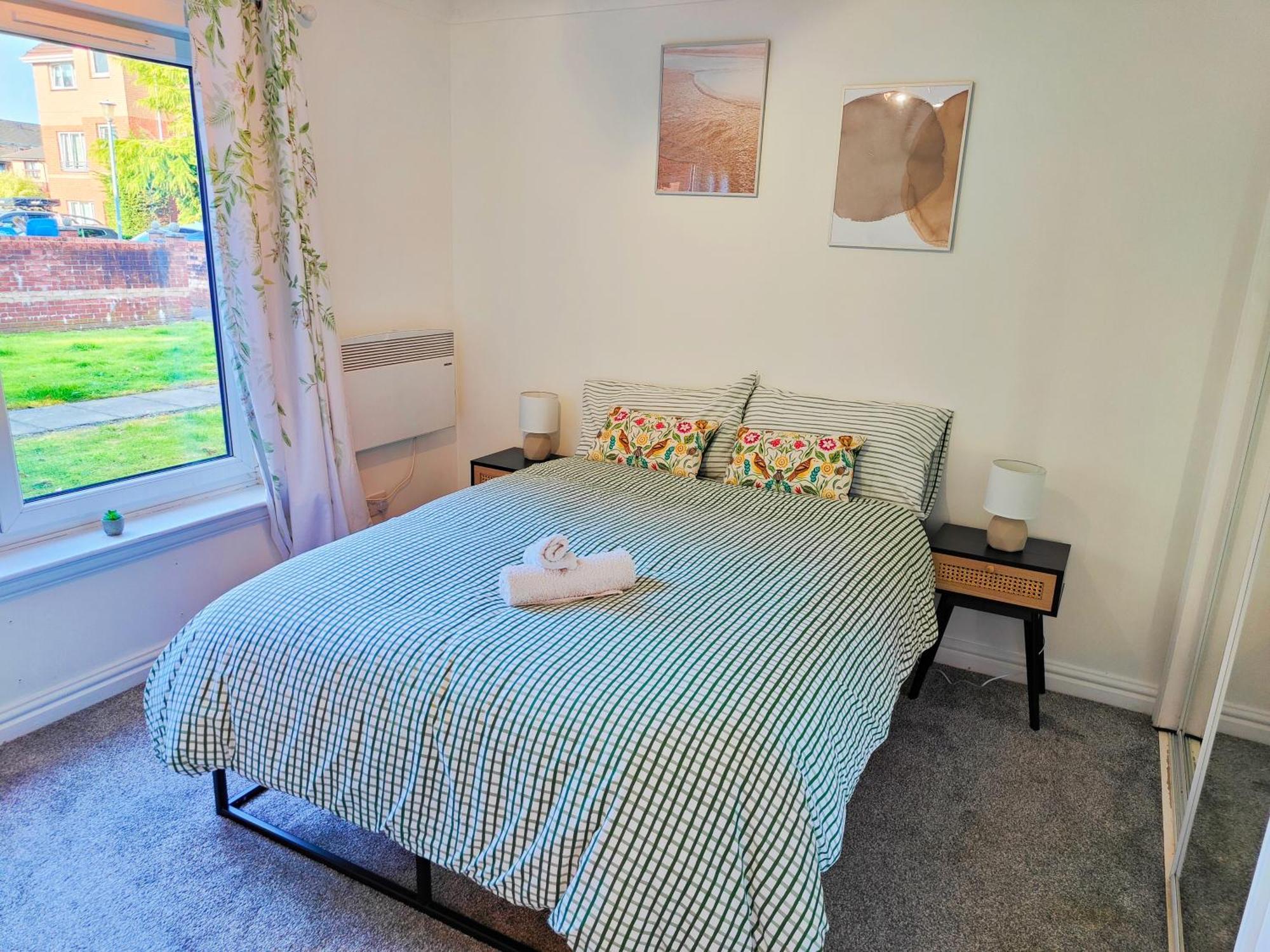 La Casita, Quarry - 2 Bedroom Entire Apartment With Free Parking Glasgow Esterno foto